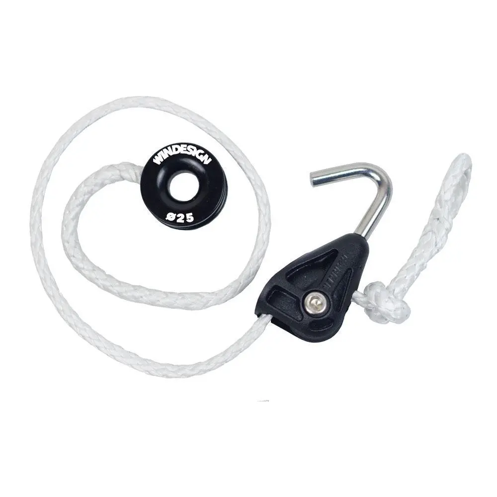 Optimist Halyard System With Low Friction Ring 1
