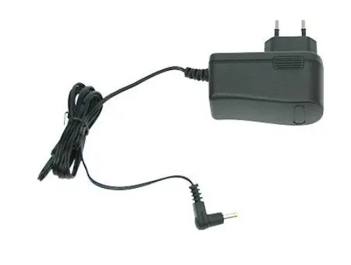 Yaesu Nc-77C Vxa-210 120V Desktop Charger 1