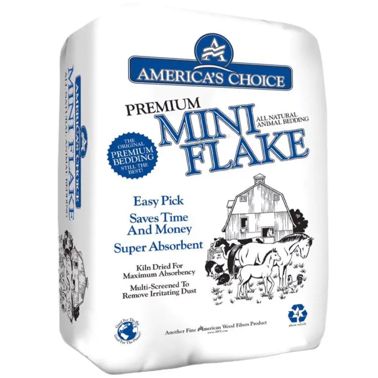 America's Choice Premium Mini Flake Wood Animal Bedding - 4 Cu. Ft. 1