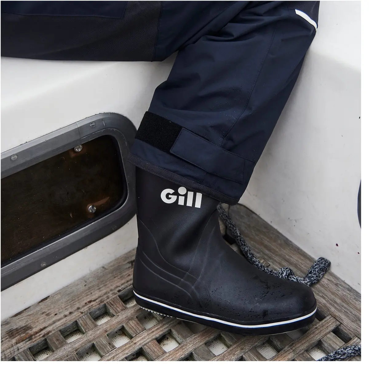 Gill Men's Boot Short - Black 4