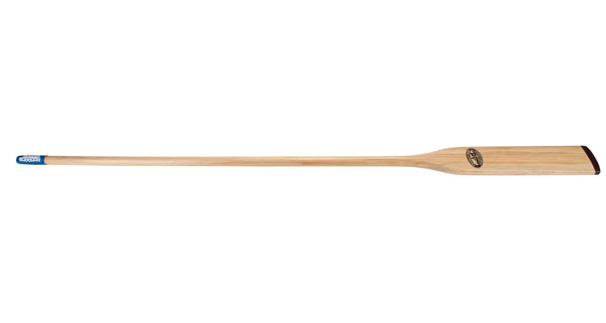 Camco Wood Oar With Grip 1